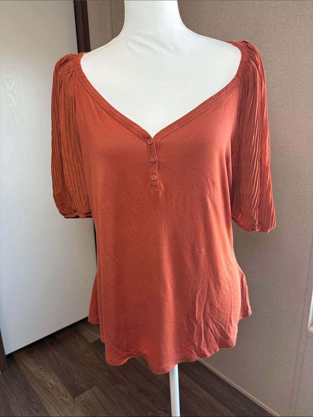 Maurices Rust Orange Pleated Balloon Sleeve Henley Boho Top XL Feminine Romantic